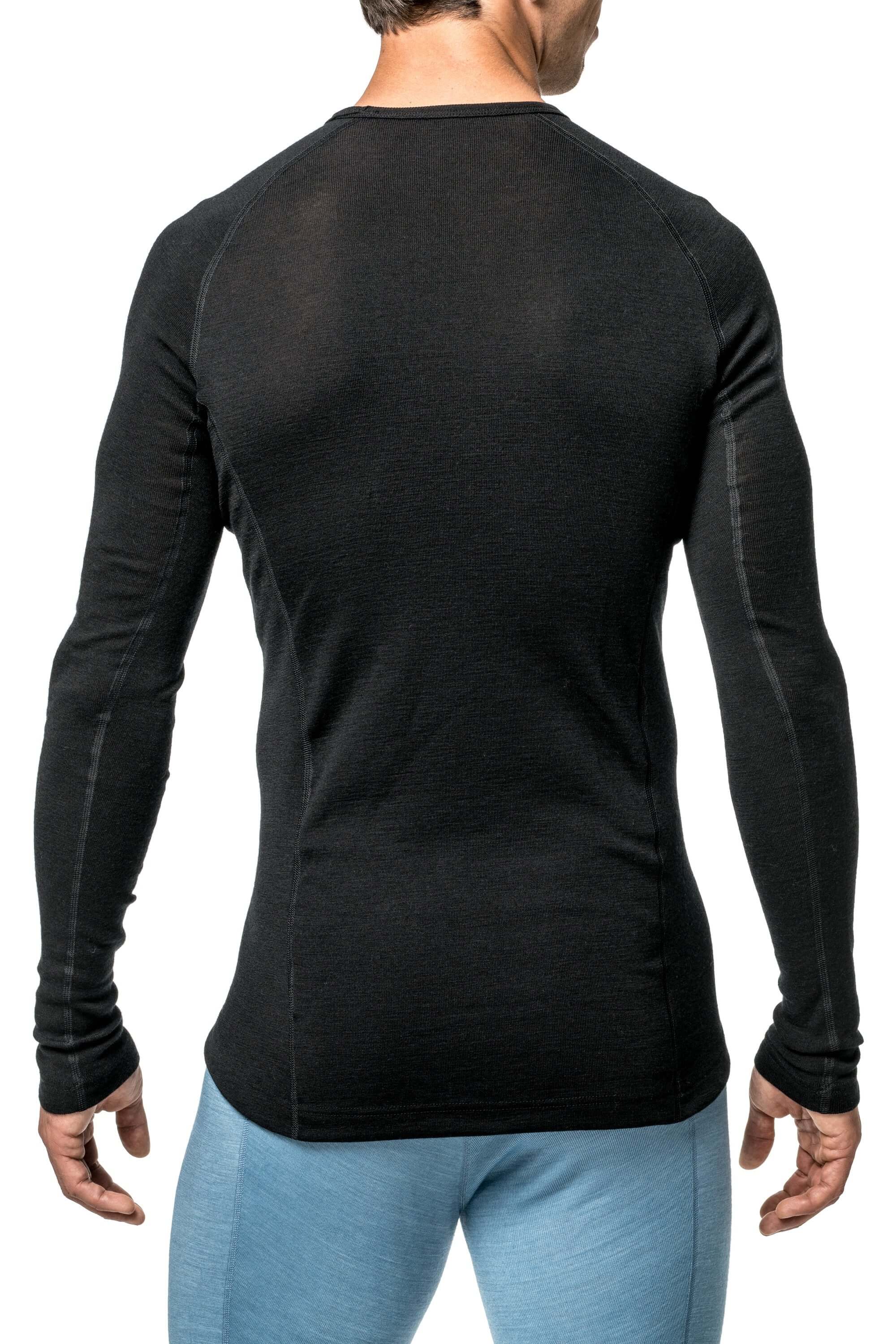 Das Woolpower Crewneck LITE, eine angenehme Merino Base Layer für den Outdoor Einsatz, erhältlich im Outdoor Online Shop FluxPerfect