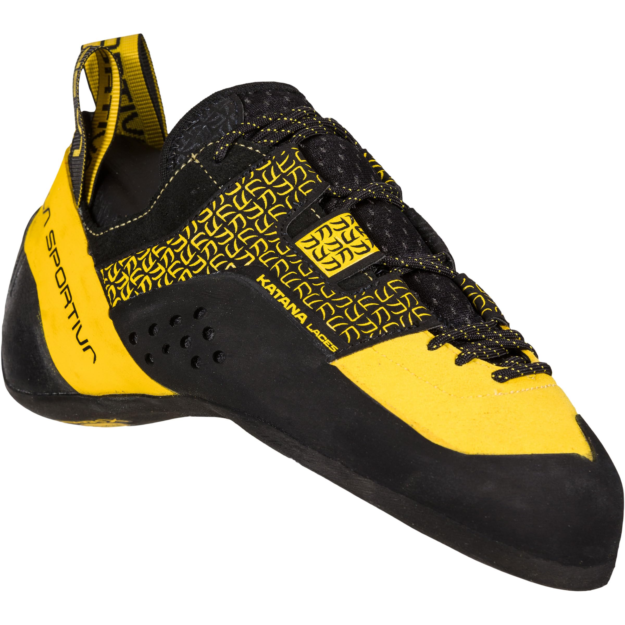 Der Kletterschuh La Sportiva Katana Laces Yellow/Black fotografiert von seiner linken Seite, der Fokus liegt auf den Details, wie das Katana Laces Logo