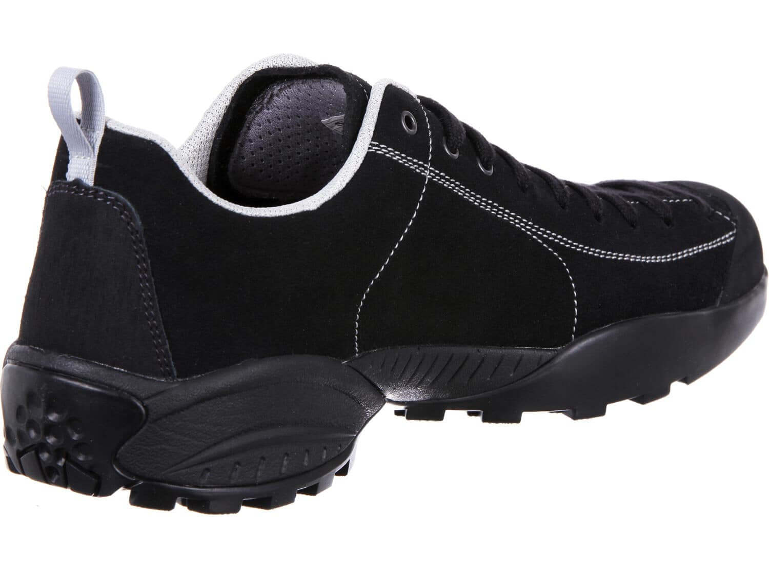 Der Scarpa Mojito Classic in Schwarz, ideal für alle urbanen und Outdoor Abenteuer